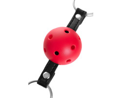 Кляп Anonymo #0303 с отверстиями для воздуха, ABS пластик, красный, 64 см-foto2