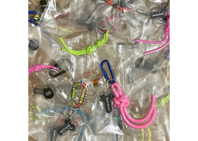 Брелок "I love Desire" в ассортименте с подвесом model-21 (серый с бусинами)-foto3