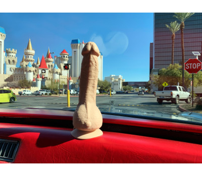 Gvibe Greal - супер-реалистичный вибратор из Bioskin, 22х3.7 см. Gvibe Greal - супер-реалистичный вибратор из Bioskin, 22х3.7 см.