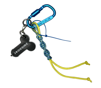 Брелок "I love Desire" в ассортименте с подвесом model-06 (голубой с желто-голубым шнуром)