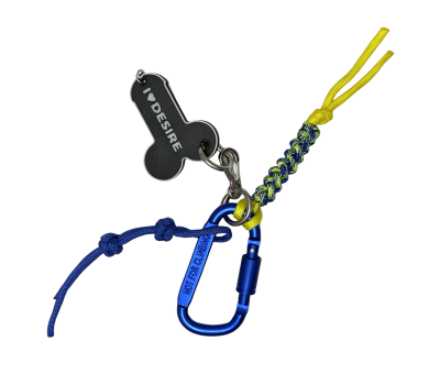 Брелок "I love Desire" в ассортименте с подвесом model-07 (синий с желто-синим шнуром) Брелок "I love Desire" в ассортименте с подвесом model-07 (синий с желто-синим шнуром)