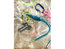 Брелок "I love Desire" в ассортименте с подвесом model-03 (зеленый с синим шнуром)-foto4