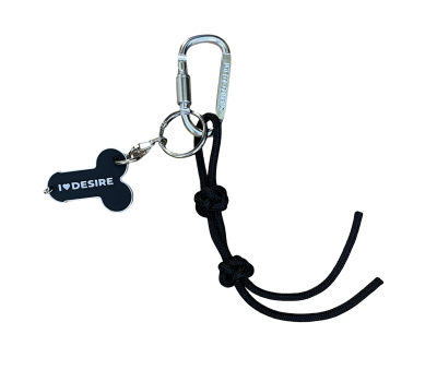 Брелок "I love Desire" в ассортименте с подвесом model-08 (стальной с черным шнуром) Брелок "I love Desire" в ассортименте с подвесом model-08 (стальной с черным шнуром)