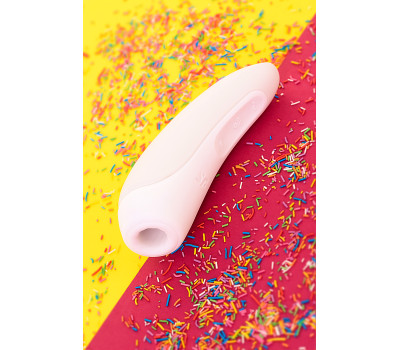 Вакуумно-волновой стимулятор Satisfyer Curvy 1+ с возможностью управления через приложение - белый Вакуумно-волновой стимулятор Satisfyer Curvy 1+ с возможностью управления через приложение - белый