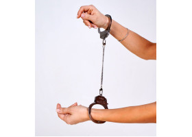 Эксклюзивные наручники со сменными цепями (Be Mine) (One Size)